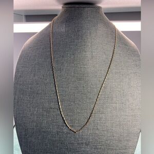 Elegant Gold Link Necklace